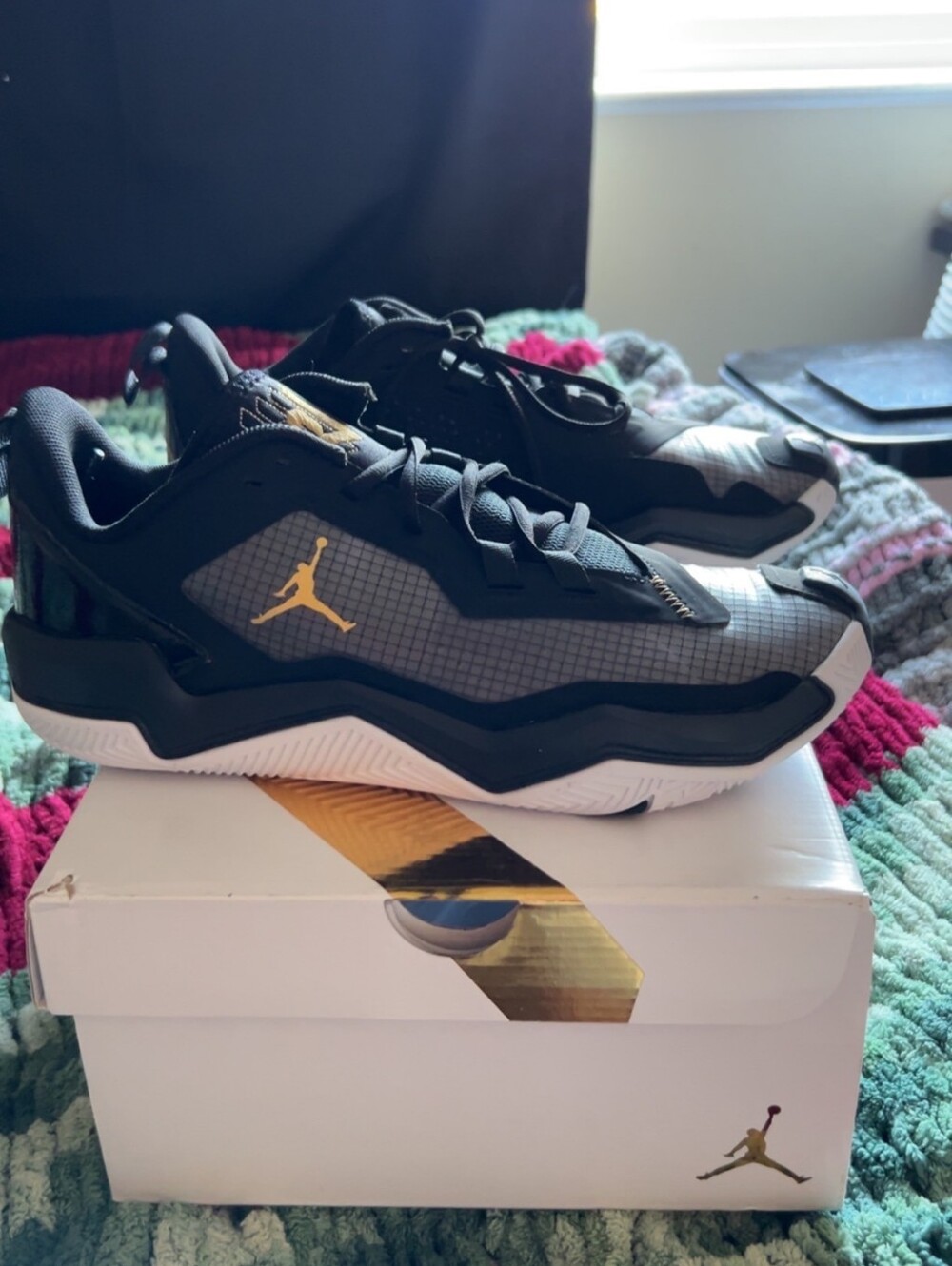 Jordan Men's Low-Top Basketball Shoes in Black/Gray with Gold Jumpman